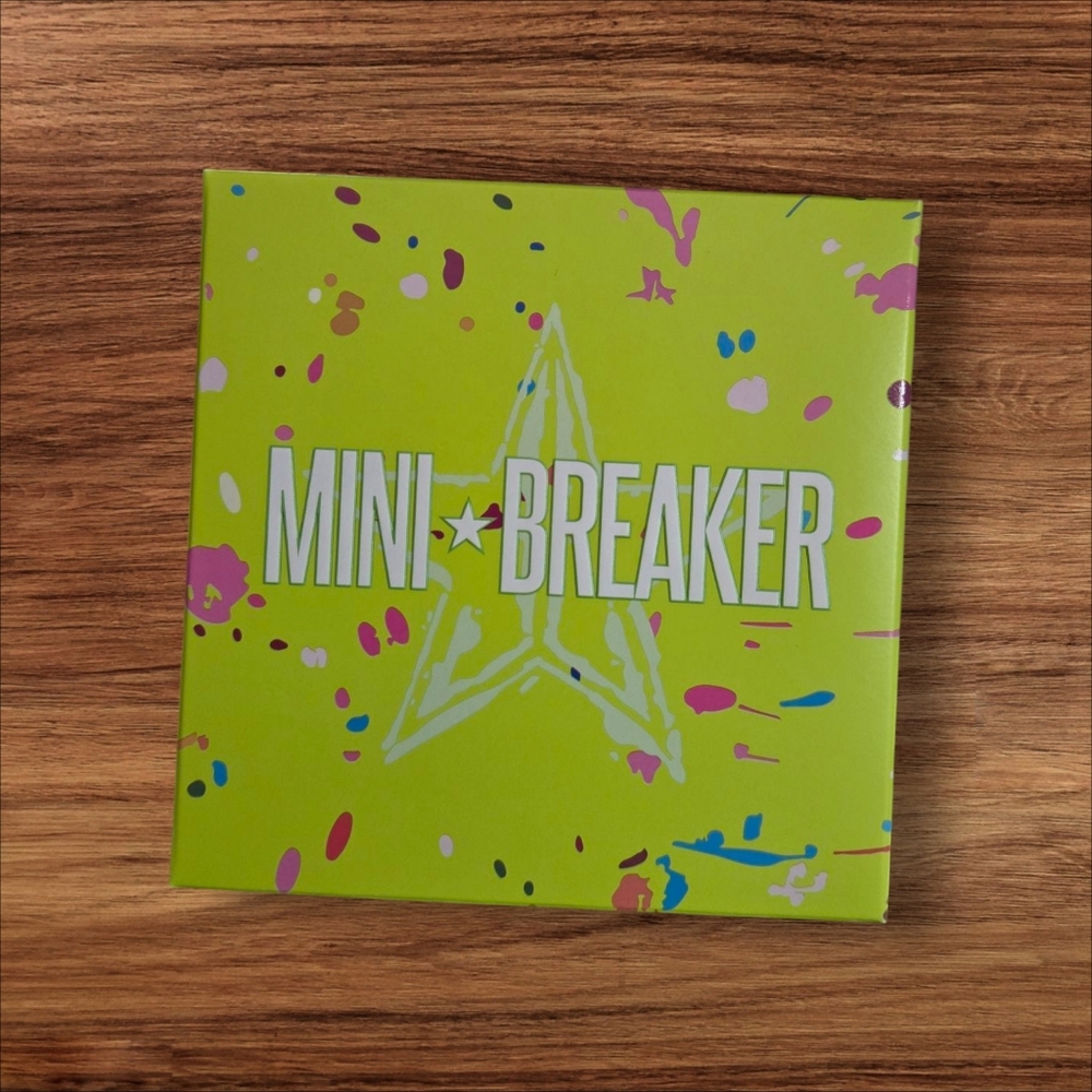 Jeffree Starr 2019 Halloween Mystery Box Small partial.
